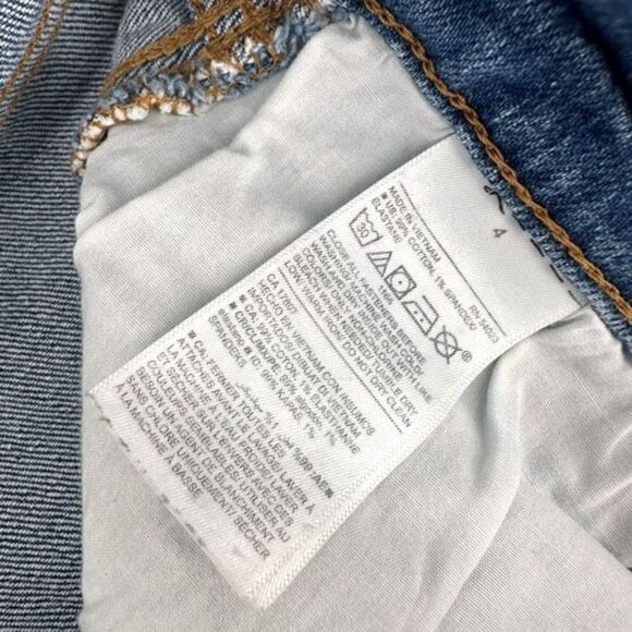 Old Navy Mid Rise Cut Off Blue Ripped Distressed Torn Denim Shorts Size 4 - Picture 4 of 8